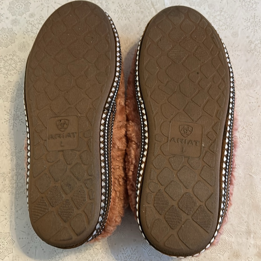 Ariat slippers - Picture 6 of 7